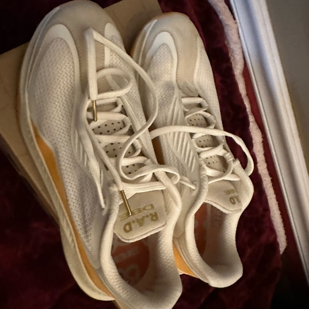 Danielle Brandon RAD shoes - Picture 6 of 12